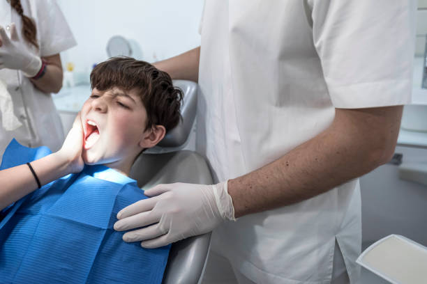 Best Emergency Broken Tooth Repair in Meridian Village, CO